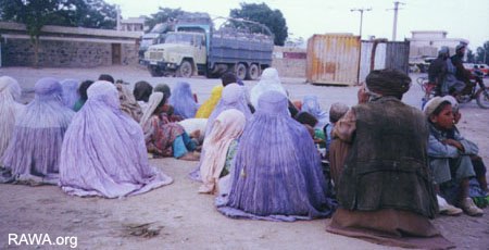 مهاجرین‌ شمالی‌ در كابل Refugees from Shamali in Kabul