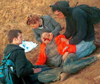 ریچل کوری لحظاتی بعد از اینکه به قتل رسید